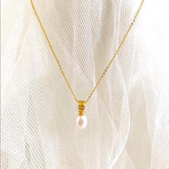 Authentic Pearl Necklace Gold Brand New - Picture 5 of 6